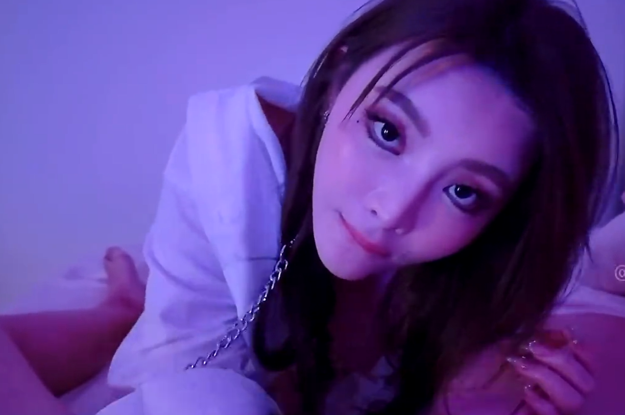 동양야동-개처럼 짖으면서 찍어대는 암캐 