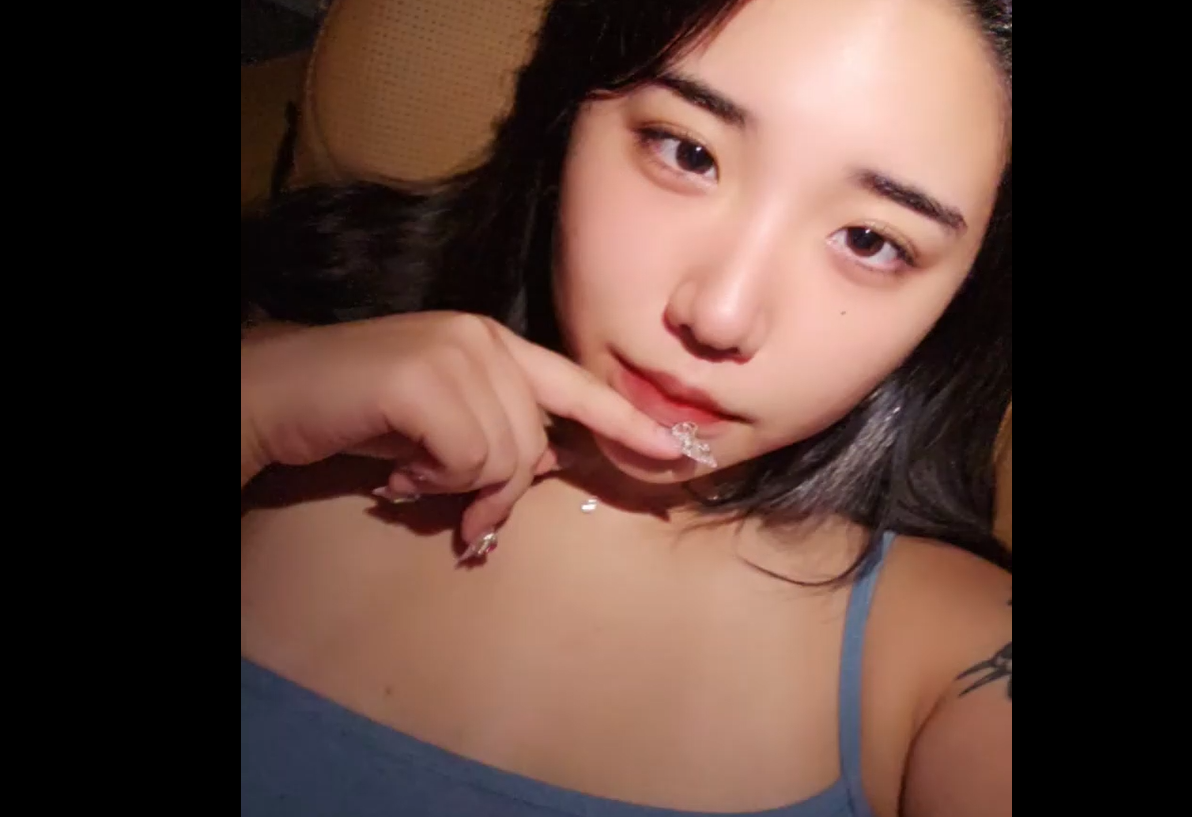 국사야동-인스타 화장실 거유 육덕이 